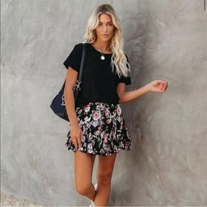 NWOT Vici black floral mini skirt